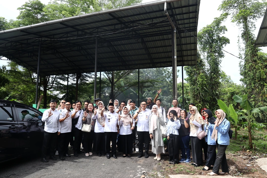 Insan Pers Kawal Target 100 Persen Pengelolaan Sampah di Pontianak