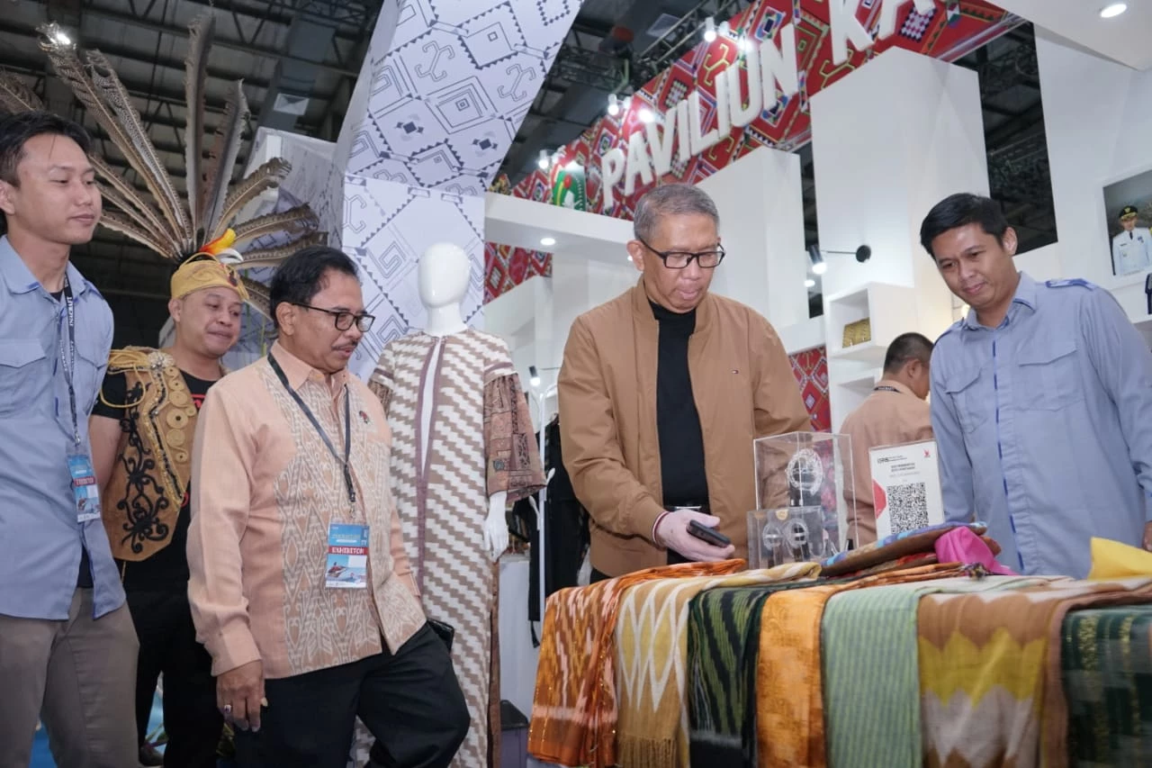 Kunjungi Stand Pontianak di INACRAFT, Gubernur Sutarmidji : Inovasi Produk dan Ikuti Tren