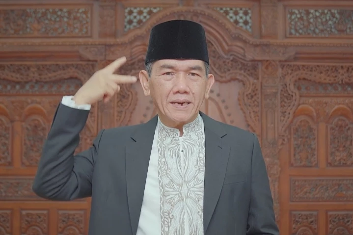 Ani Sofian Sampaikan Ucapan Selamat Idulfitri dengan Bahasa Isyarat