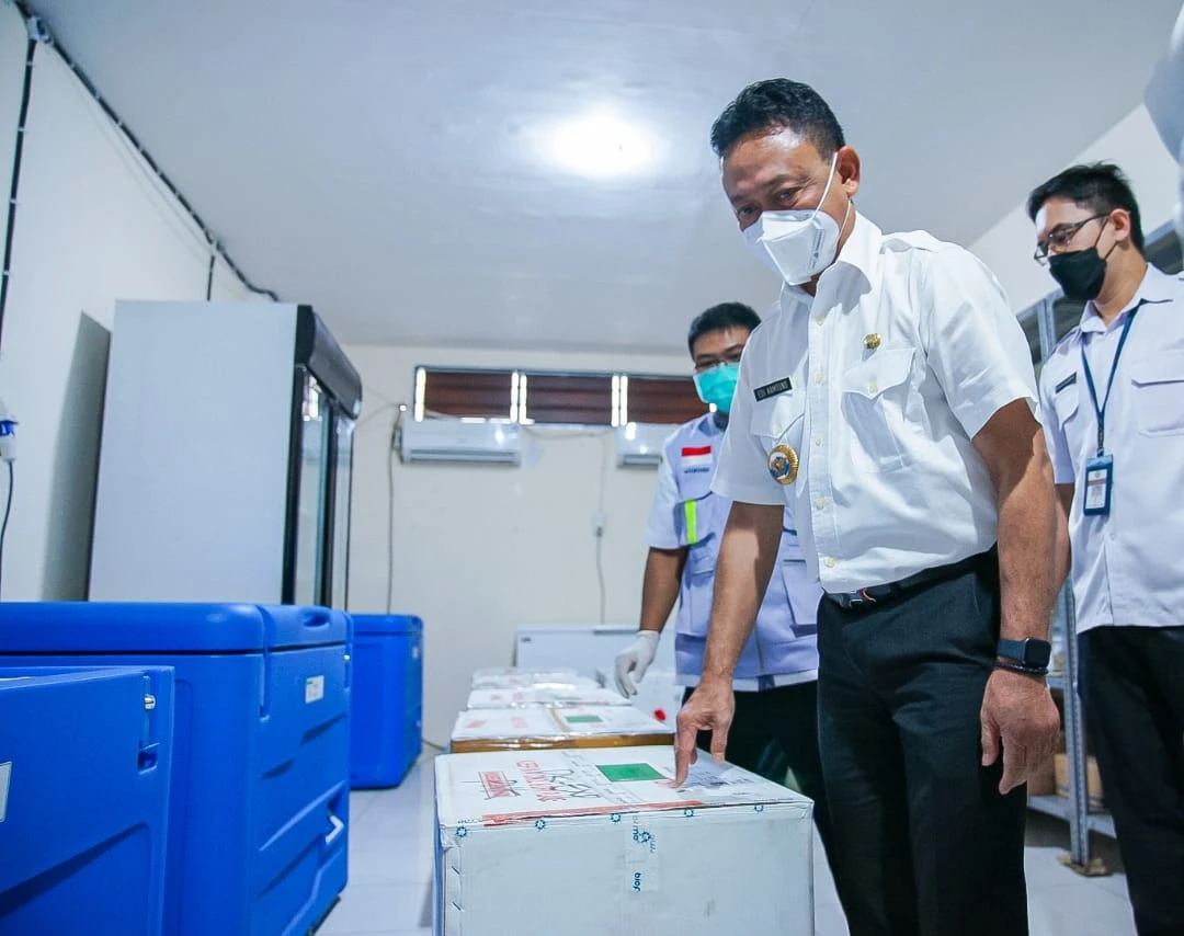 Pontianak Terima 10.400 Vial Vaksin