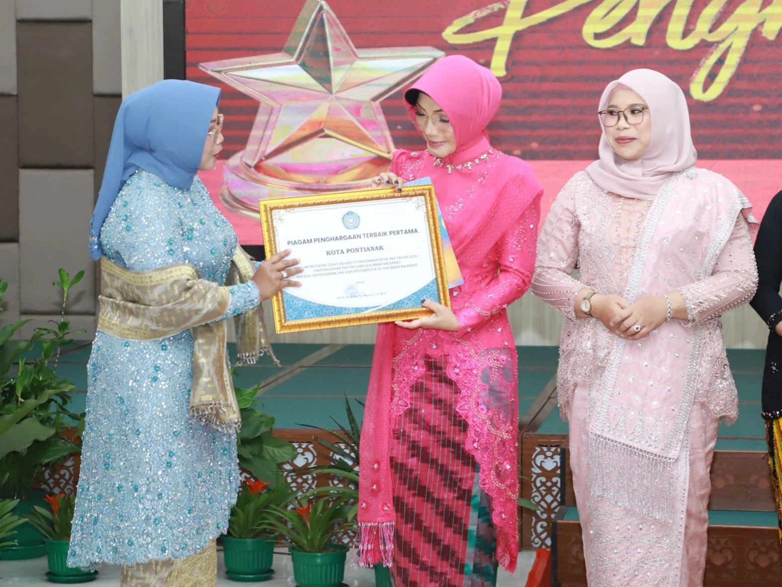 TP PKK Pontianak Raih Juara I Monev 10 Program Pokok PKK