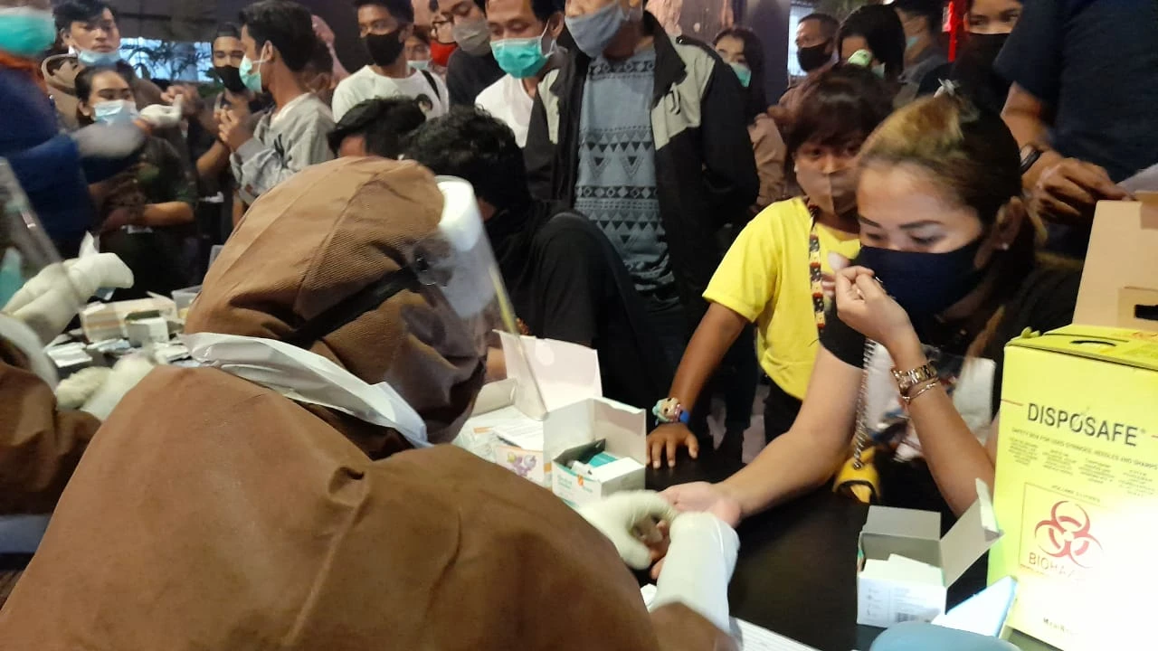 Tempat Kerumunan Berpotensi Penularan Covid-19