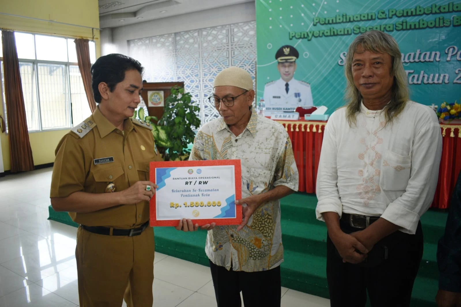 Bahasan: Perangkat Kecamatan dan Kelurahan Jaga Keharmonisan dengan RT/RW