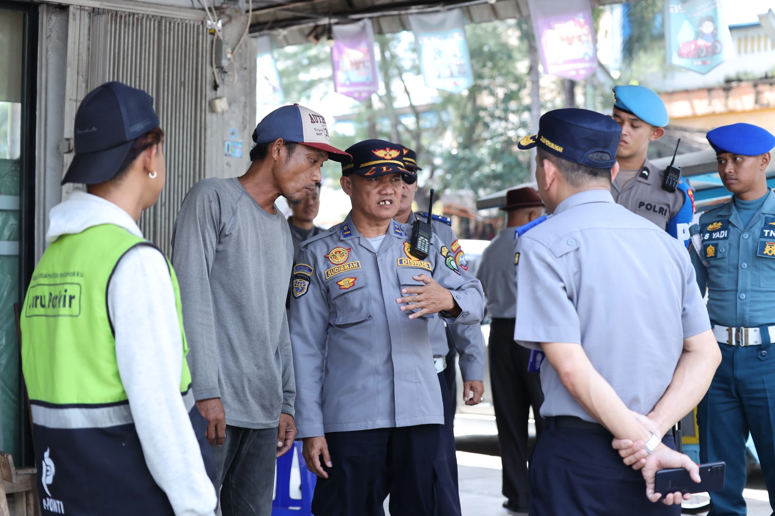 Razia Gabungan Tertibkan Parkir Liar di Tiga Ruas Jalan