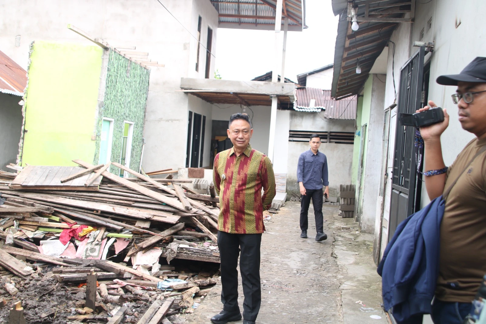 Pemkot Bantu Bedah Rumah Rizky