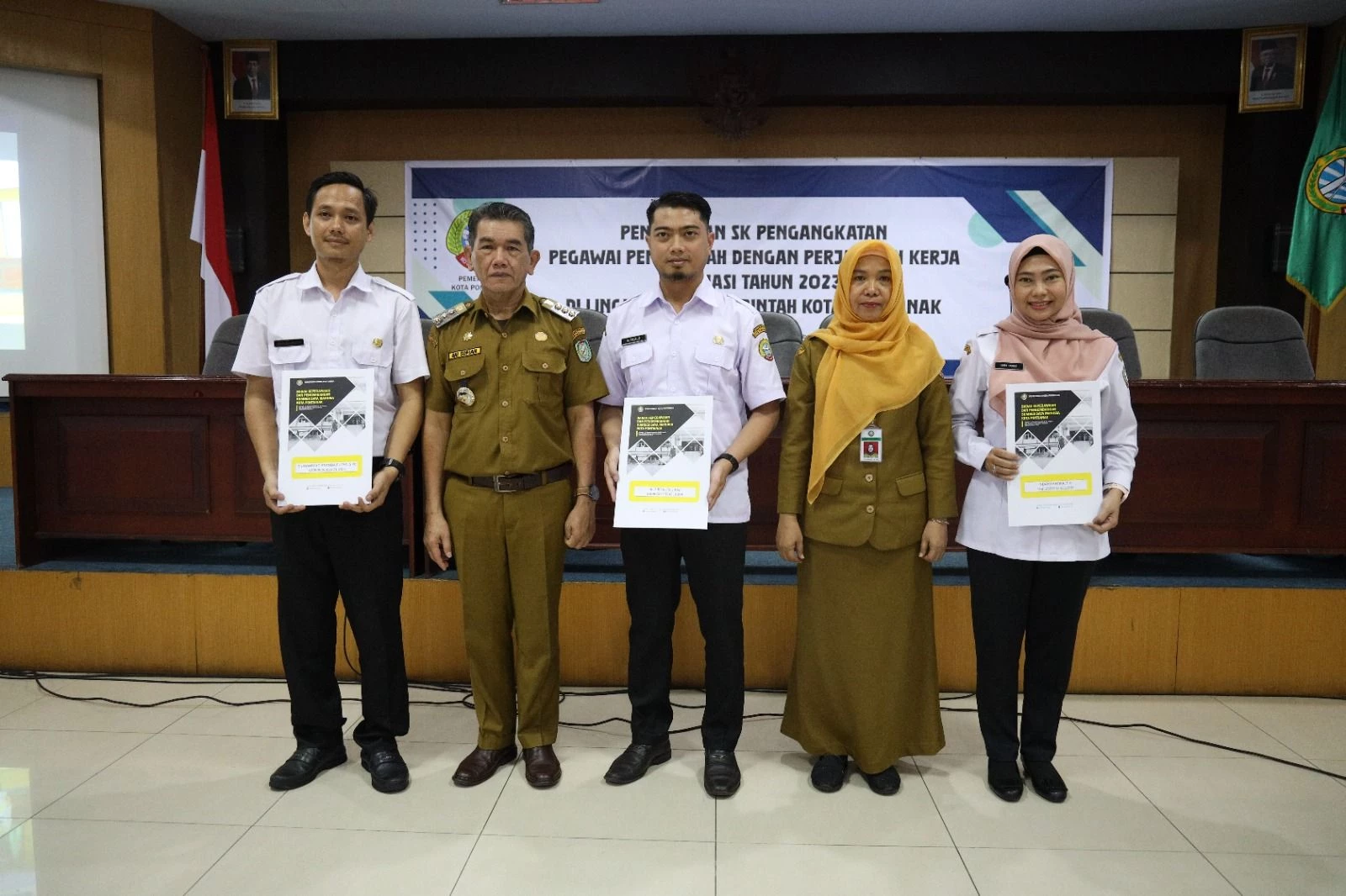 850 PPPK Terima SK Pengangkatan, Ani Pesan Jaga Disiplin