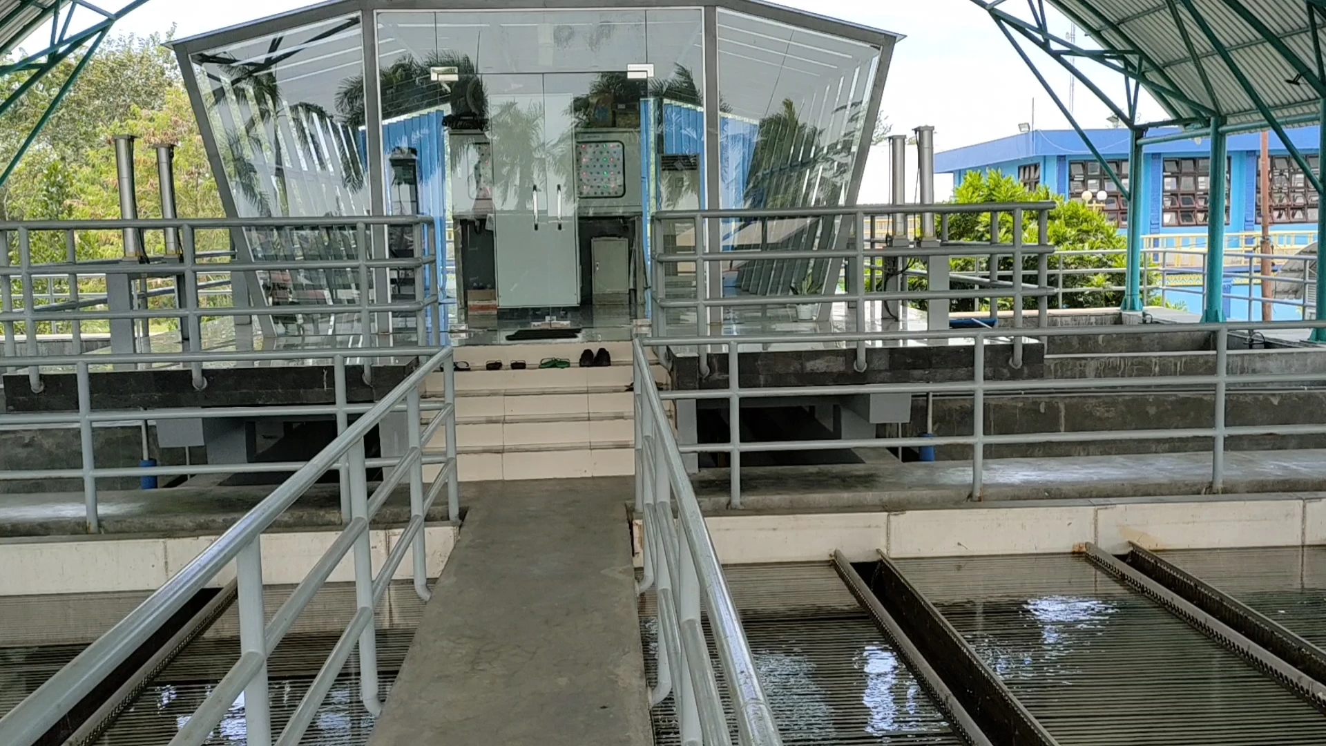 Imbau Warga Hemat Gunakan Air