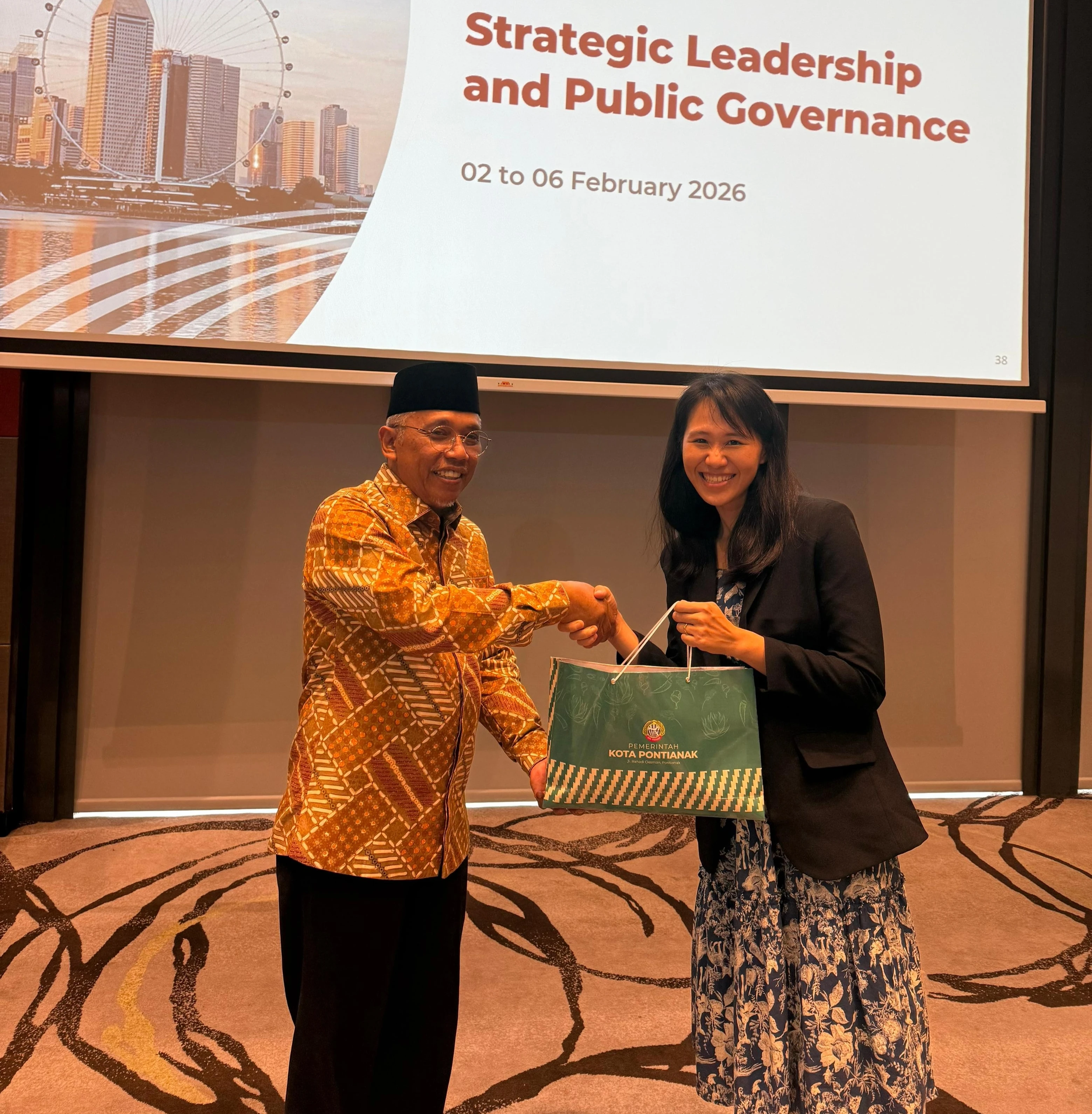 Sekda Pontianak Lolos Seleksi Program Kepemimpinan Internasional di Singapura