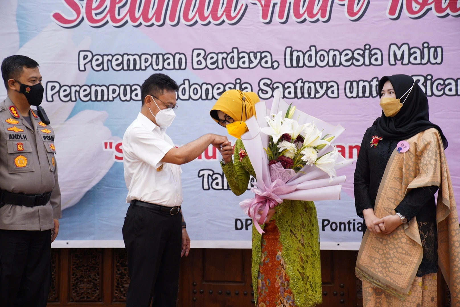 Sosok Ibu Dimata Edi Kamtono, Buat Ibu Selalu Tersenyum