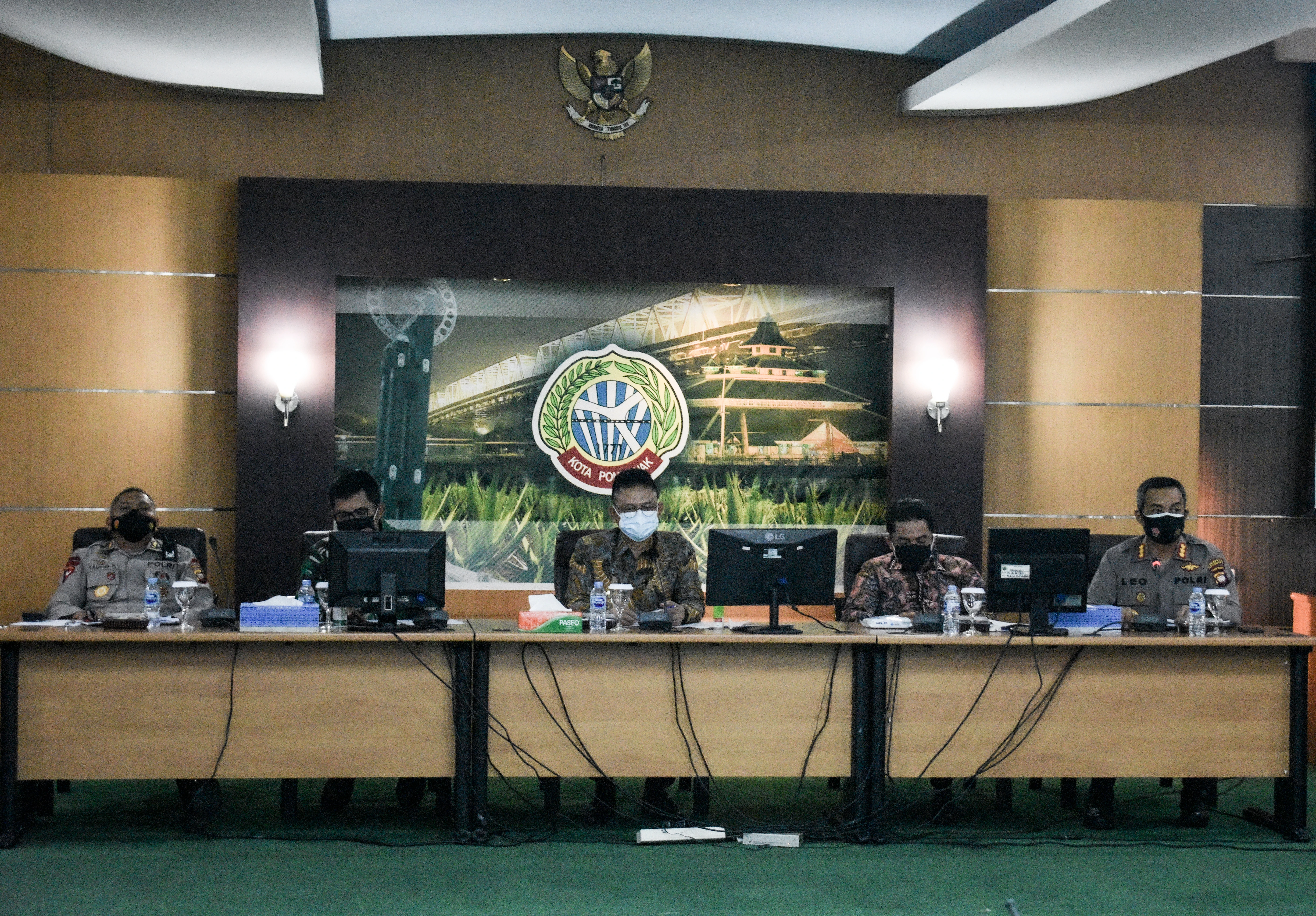 PPKM Ketat, Mall dan Usaha Non Esensial Tutup Pukul 17.00 WIB