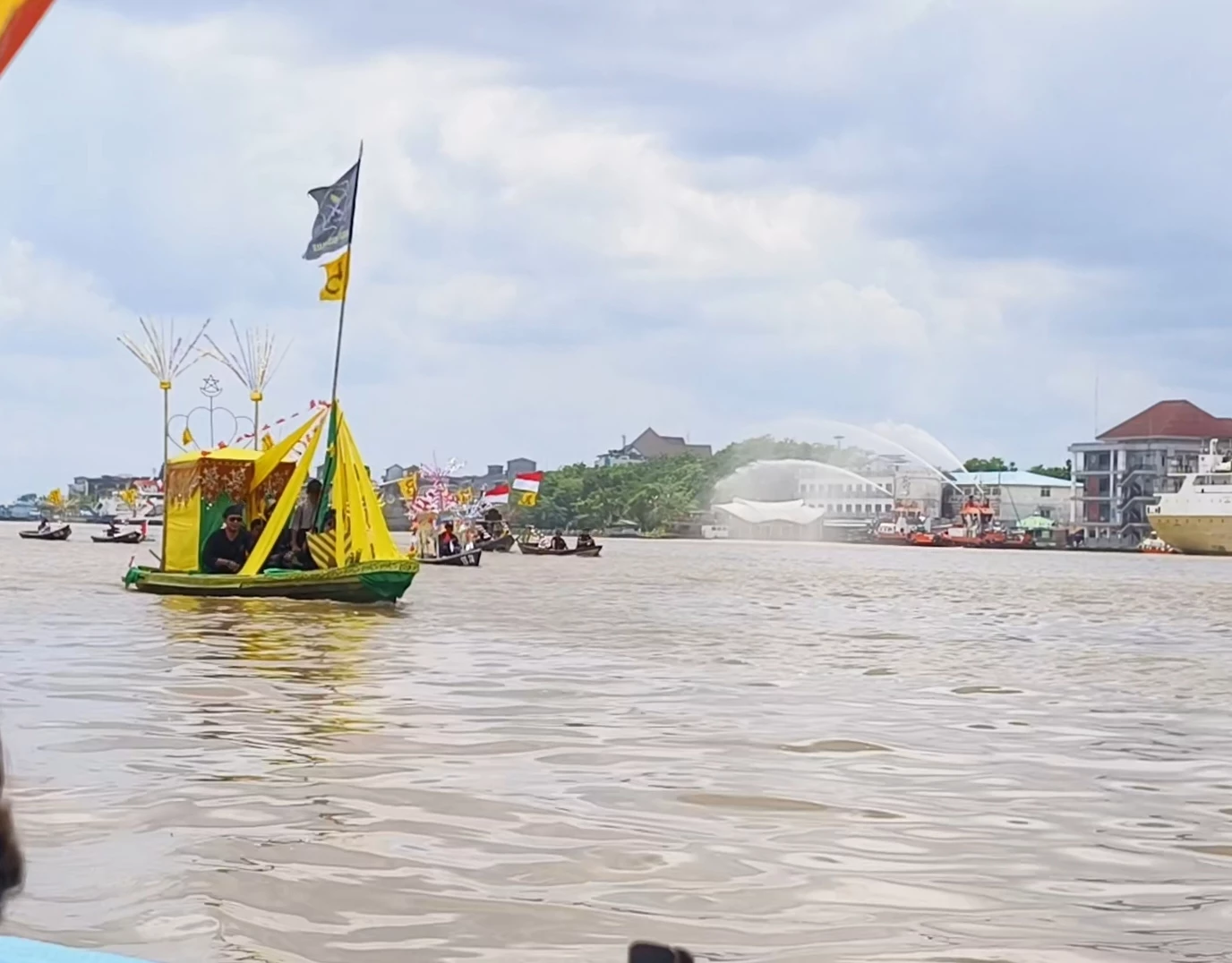 Susuri Sungai Kapuas Napak Tilas Kenang Sejarah Berdirinya Pontianak