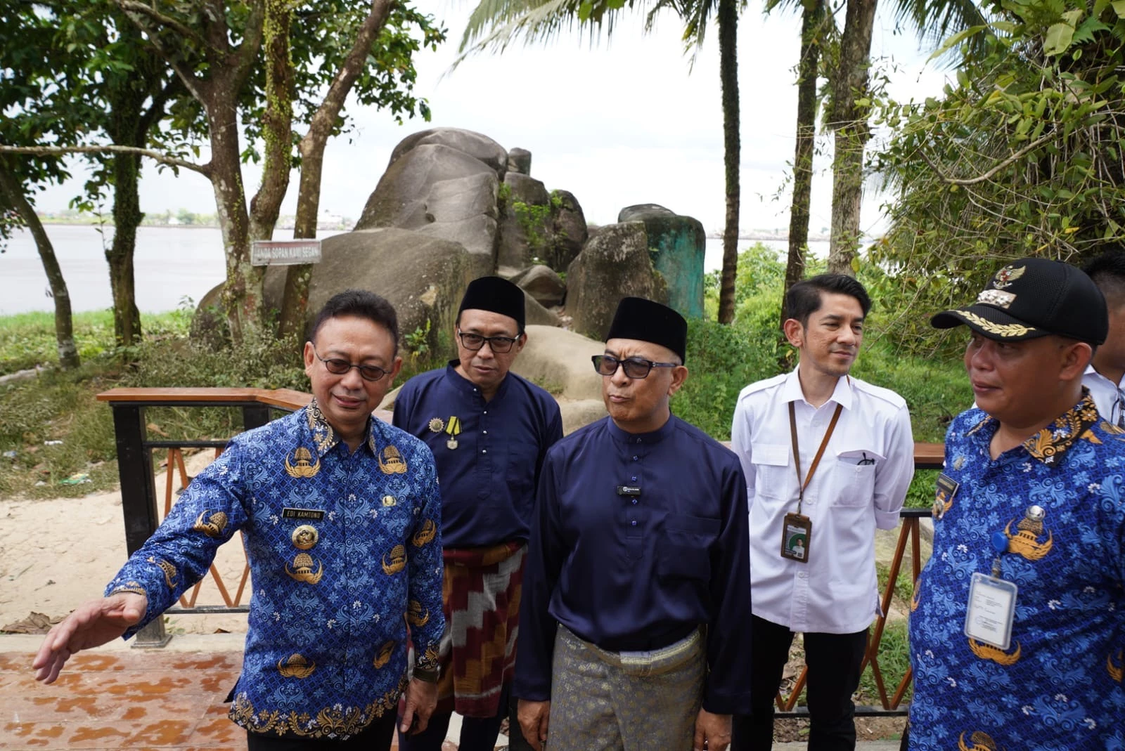 Revitalisasi Makam Kesultanan Rampung, Edi Ajak Warga Rawat Bersama