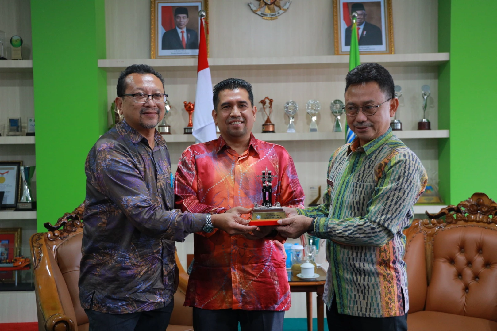 Kuching - Pontianak Jajaki Kerjasama Pariwisata