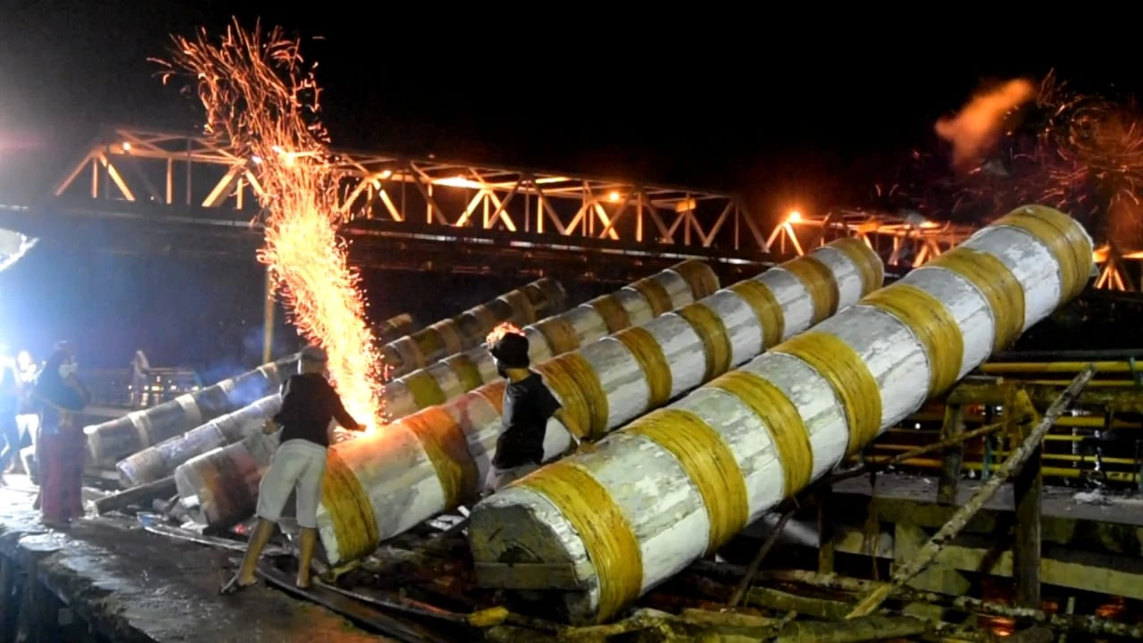 Tiadakan Festival, Permainan Meriam Karbit Tetap Diperkenankan