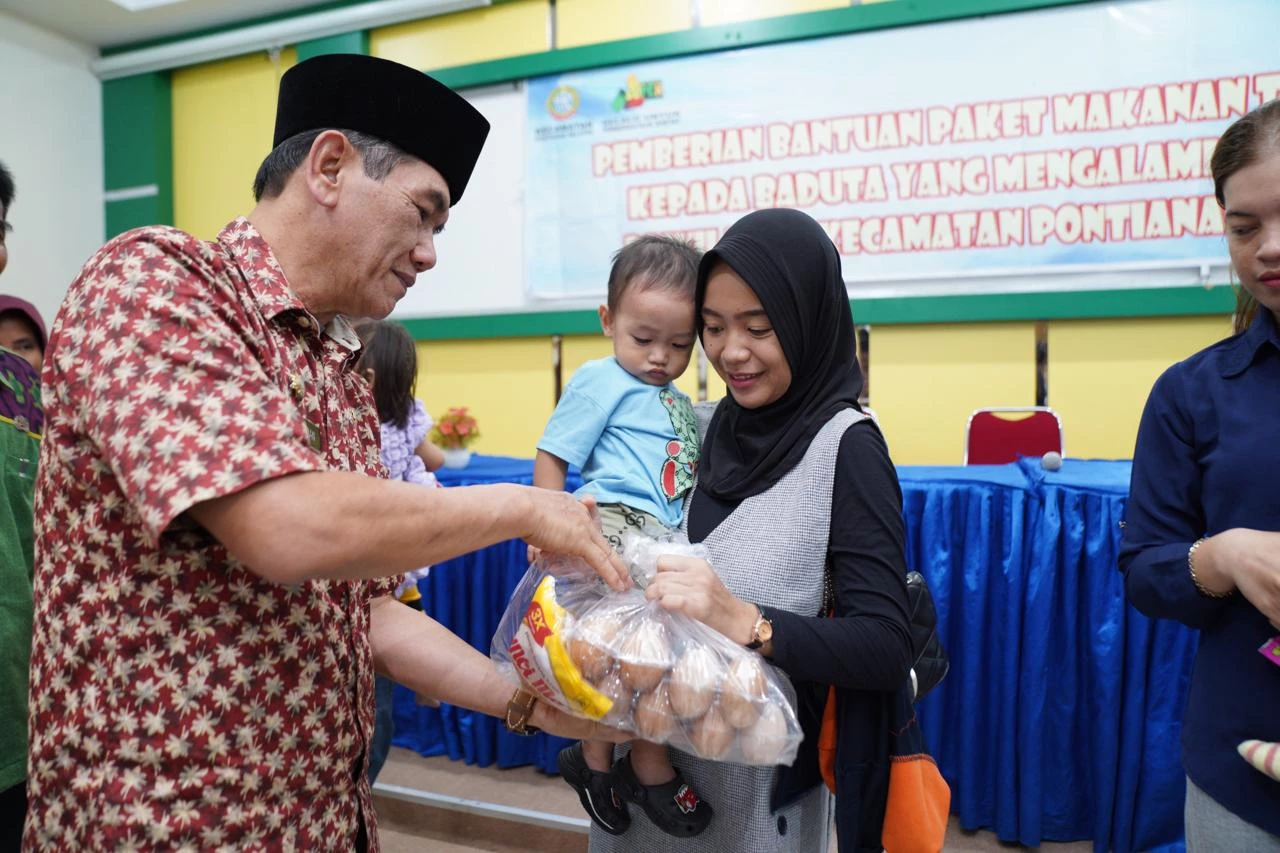 Cegah Stunting, Pemkot Serahkan Paket Makanan Tambahan Bagi Baduta