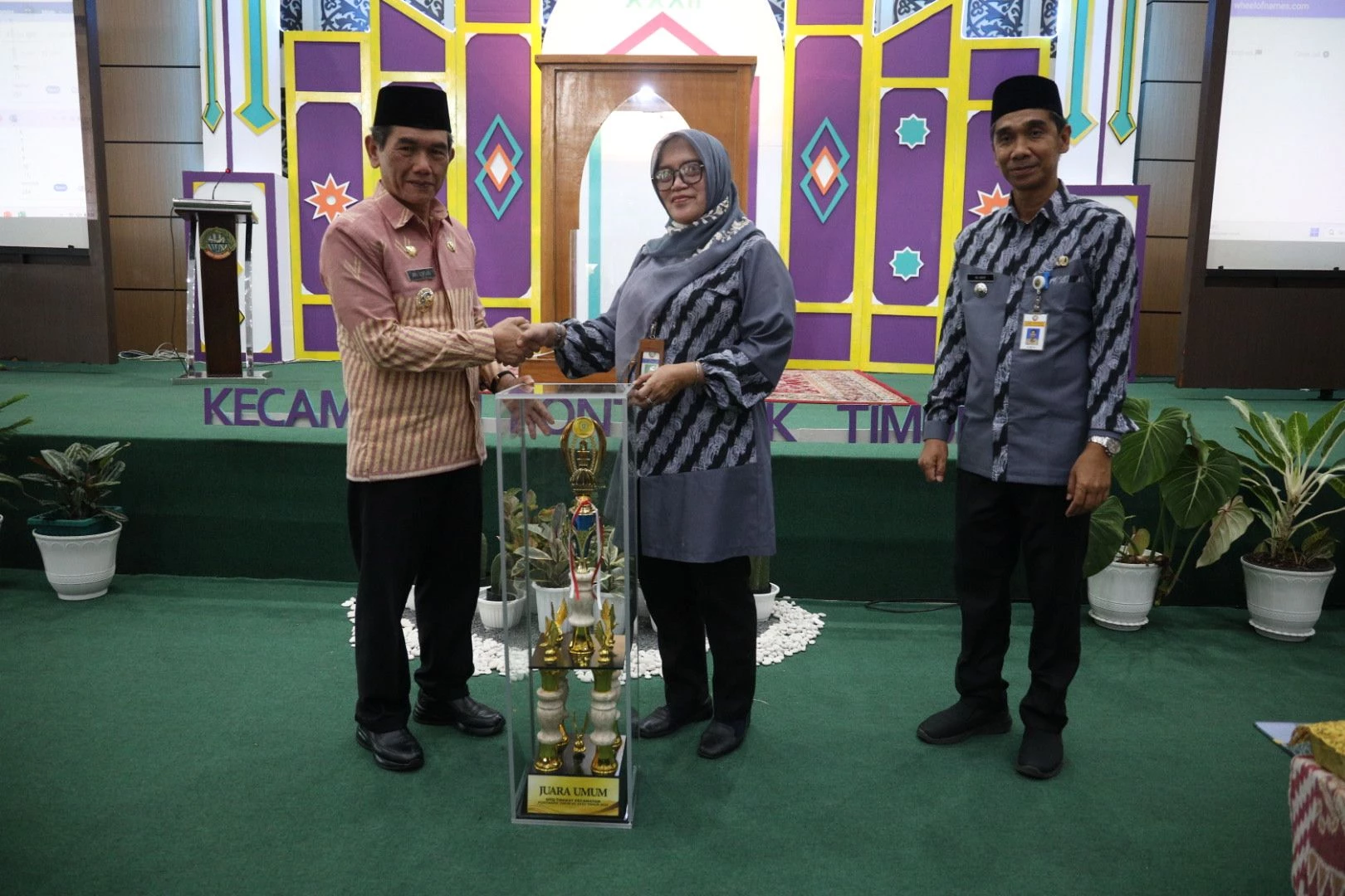 Banjar Serasan Juara Umum MTQ ke-32 Pontianak Timur
