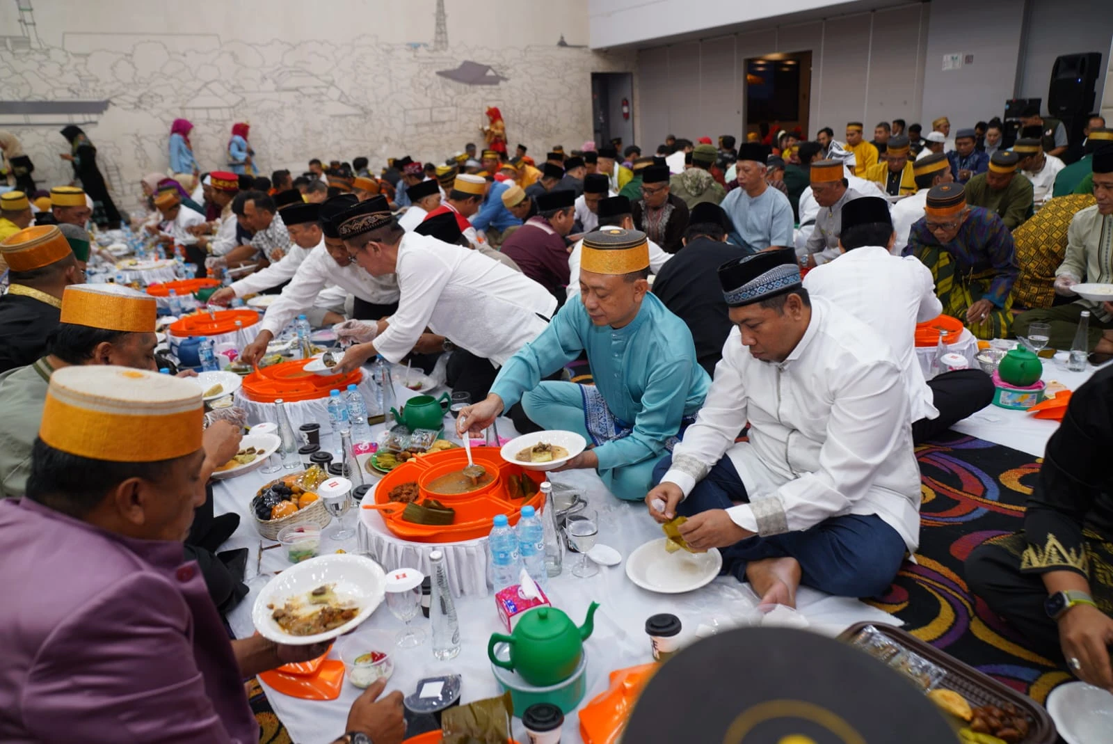 Tudang Manre Sipulung, Tradisi Bugis yang Menyatukan Pontianak di Bulan Ramadan