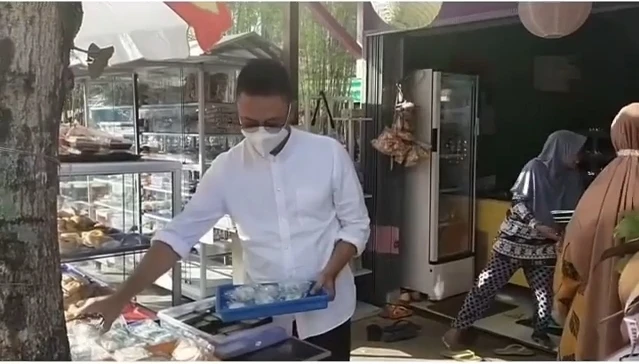 Bangkitkan Ekonomi Pedagang Kecil, Edi Ajak Warga Borong Takjil