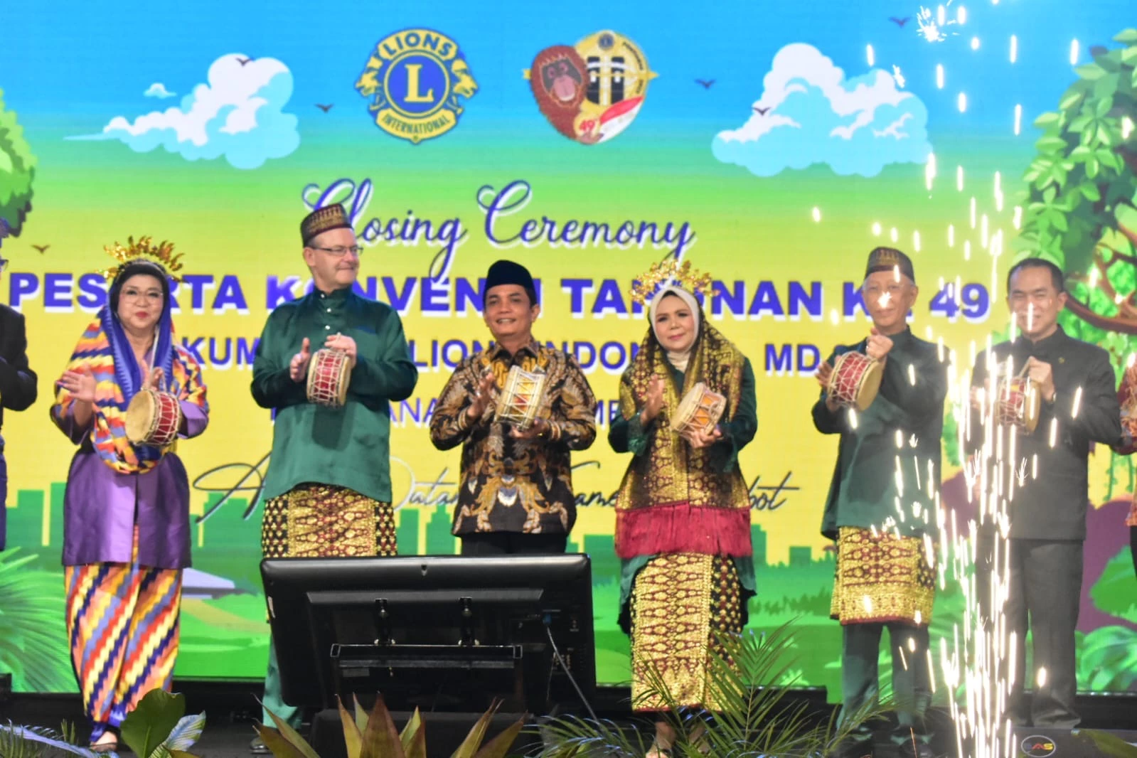 Bahasan Apresiasi Kepedulian Sosial Lions Club di Pontianak