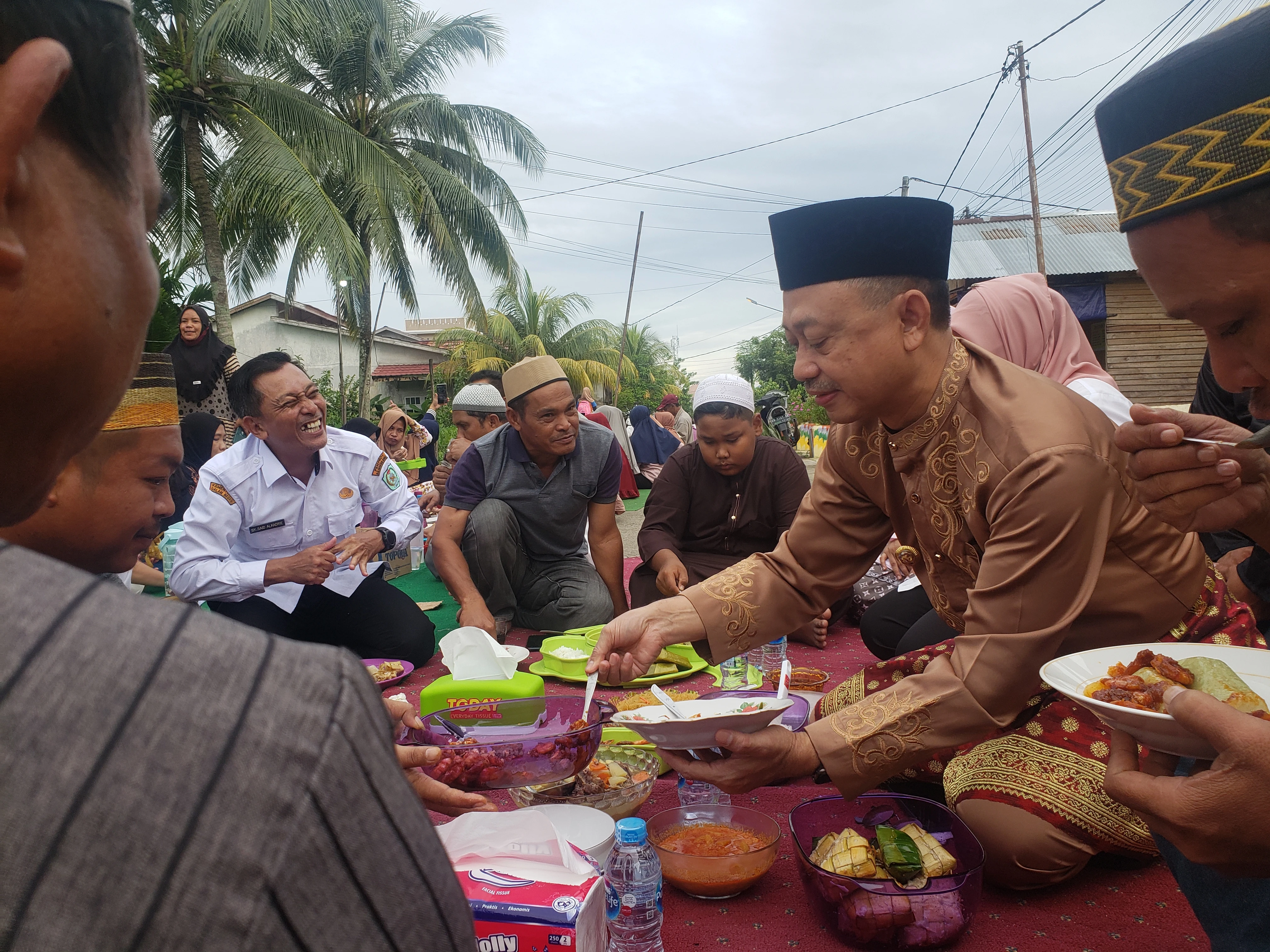 Jalin Keakraban Sesama Warga Lewat Robo-robo