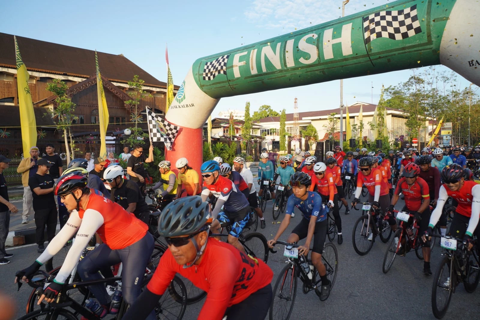 Tak Sekadar Ajang Olahraga, Happy Cycling Cara Pesepeda Ungkapkan Cinta Pontianak