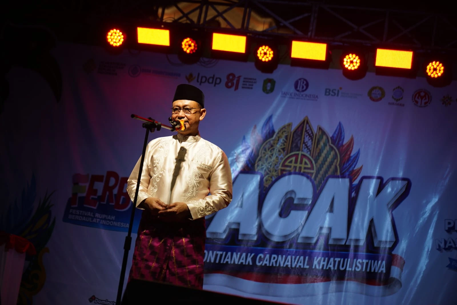 Pontianak Carnaval Khatulistiwa: Ruang Kreatif dan Ekonomi Lokal