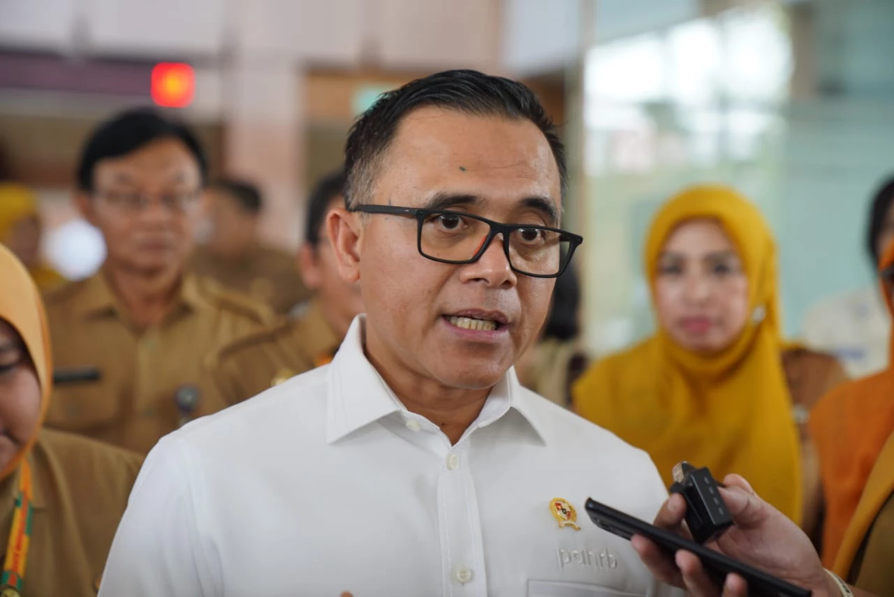 Menteri PAN-RB Janji Tuntaskan Honorer K2 Jadi PPPK Tahun Ini
