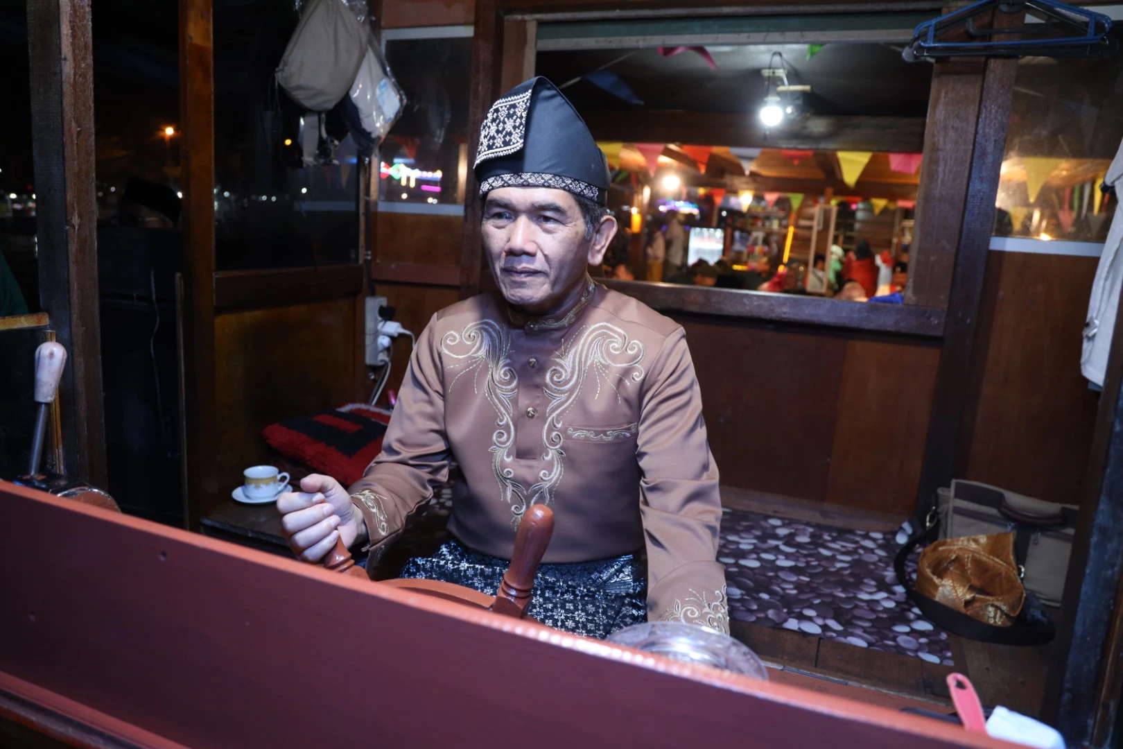 Karnaval Air Suguhkan Teatrikal Sejarah Pontianak