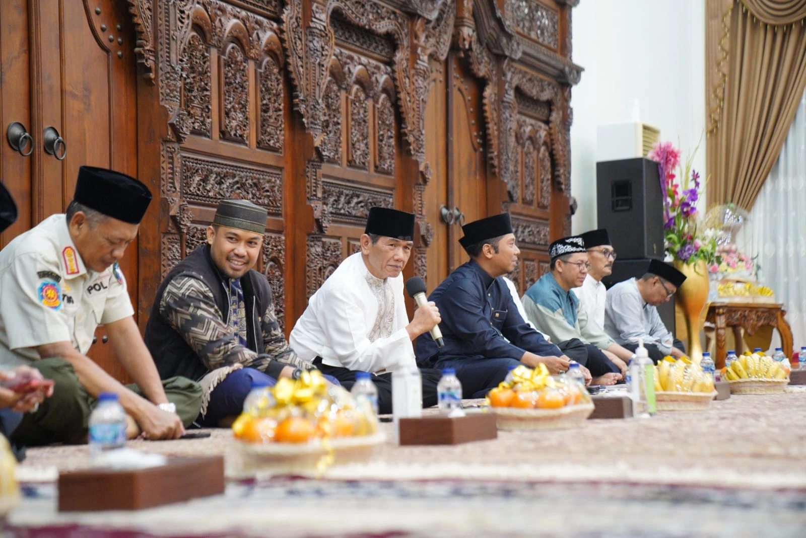 Amalkan Al Quran dalam Melayani Masyarakat