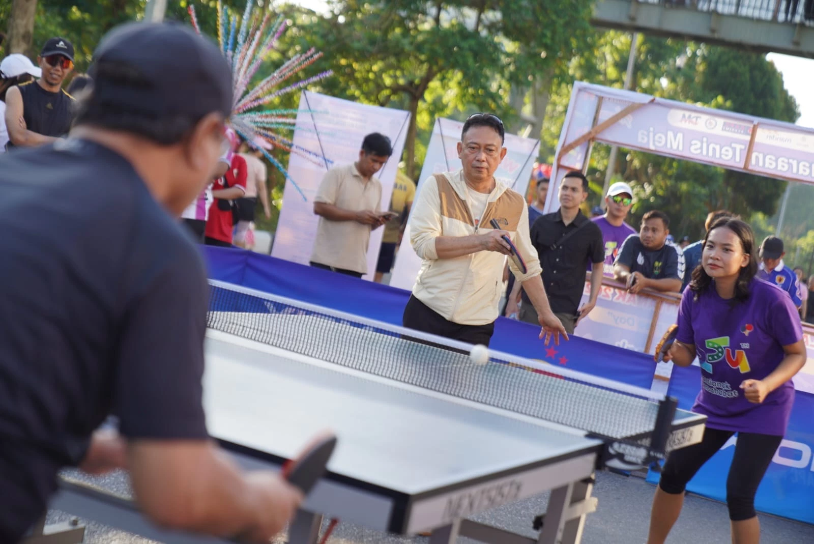 Aksi Spontan Edi Kamtono Kalahkan Lawannya di ‘Road to Pingpong CFD’