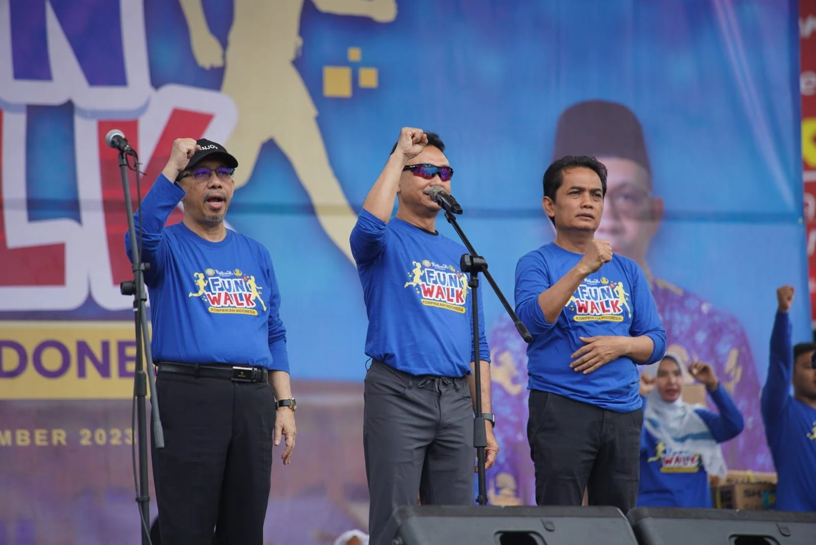 Pererat Kebersamaan, Ribuan Pegawai Pemkot Pontianak Ikut Fun Walk