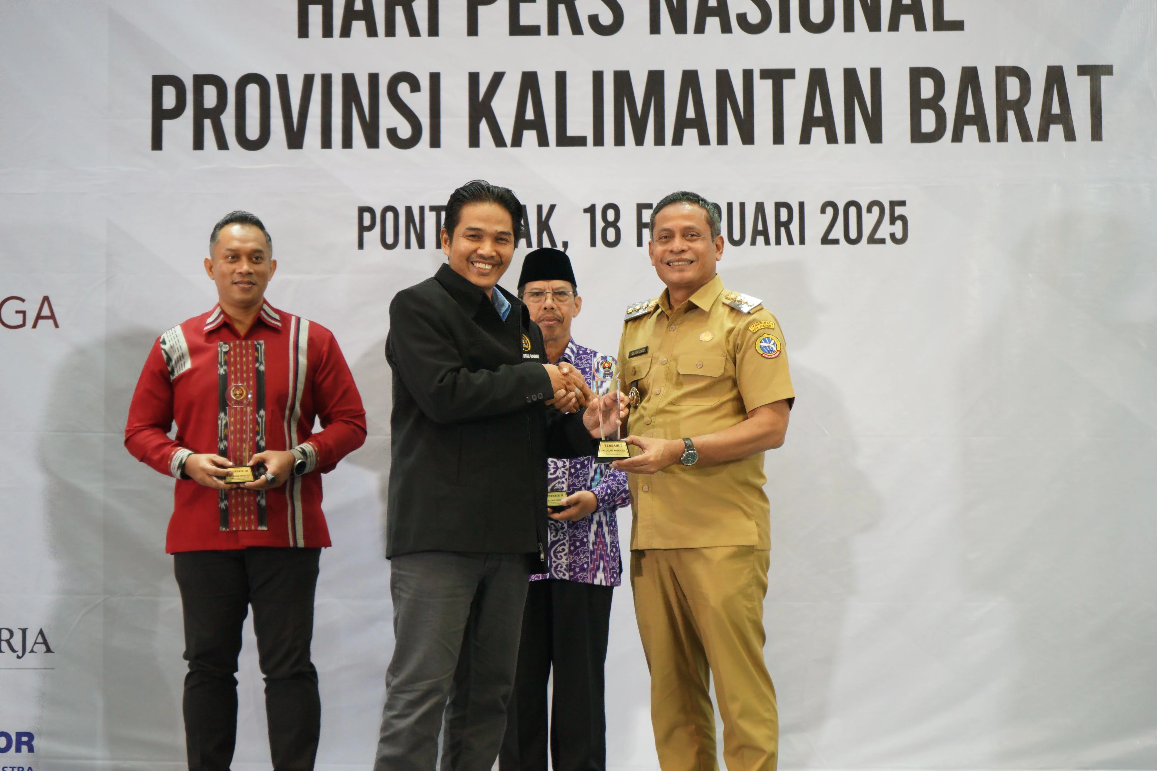 Sukses Kelola Website, Pemkot Pontianak Terbaik I PWI Award 2025