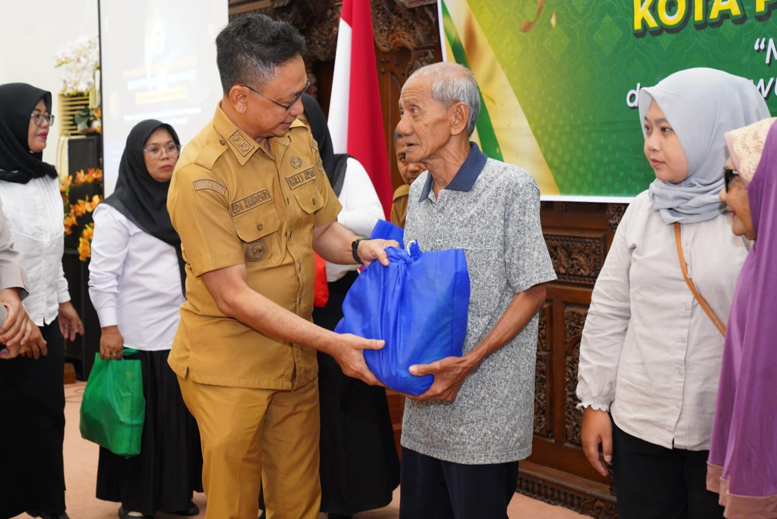 Wako Tekankan Pentingnya Pemutakhiran Data Sosial