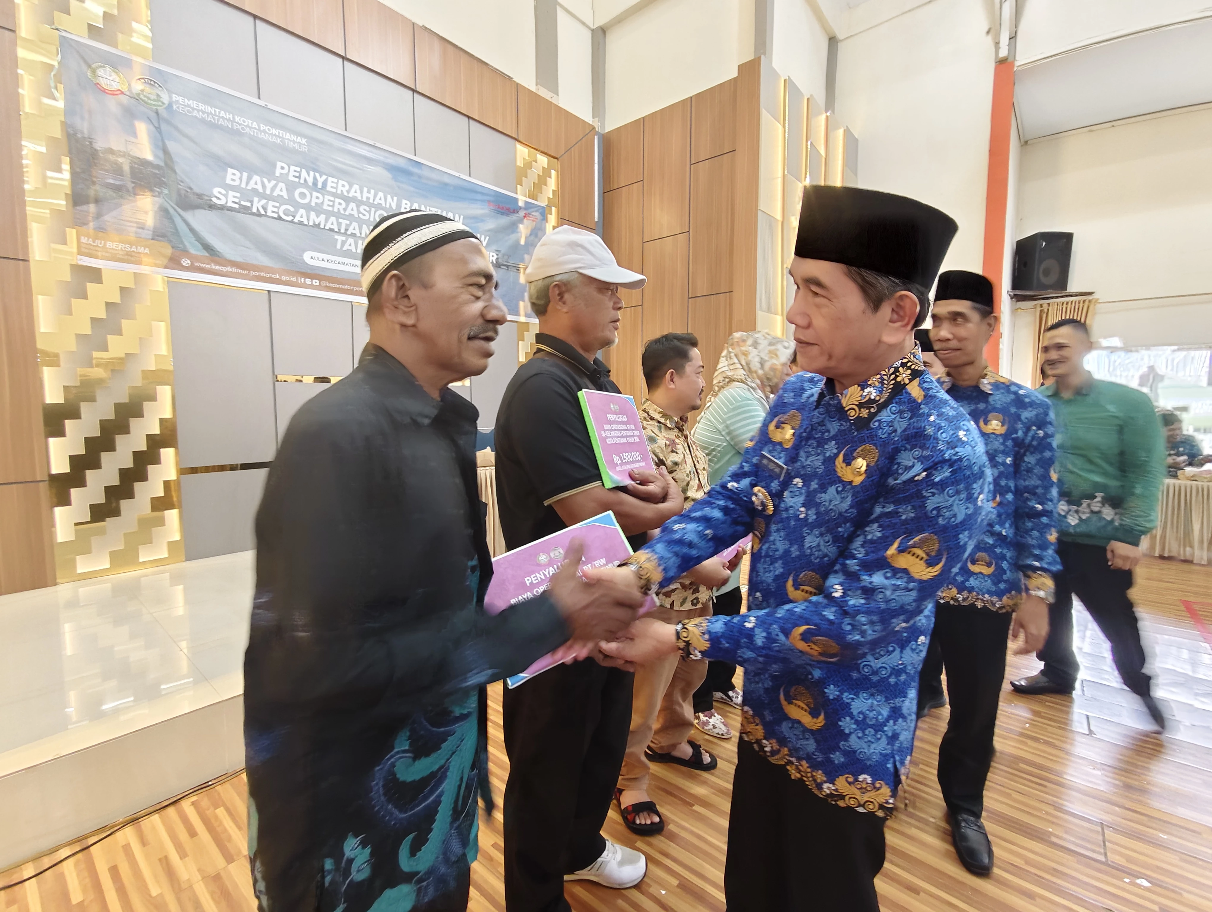 Pj Wako Ani Sofian Apresiasi Peran RT/RW Jalankan Tugas Mulia