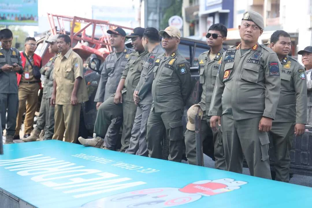 Langgar Aturan, Satu Kafe di Gajah Mada Dibongkar Satpol PP Pontianak
