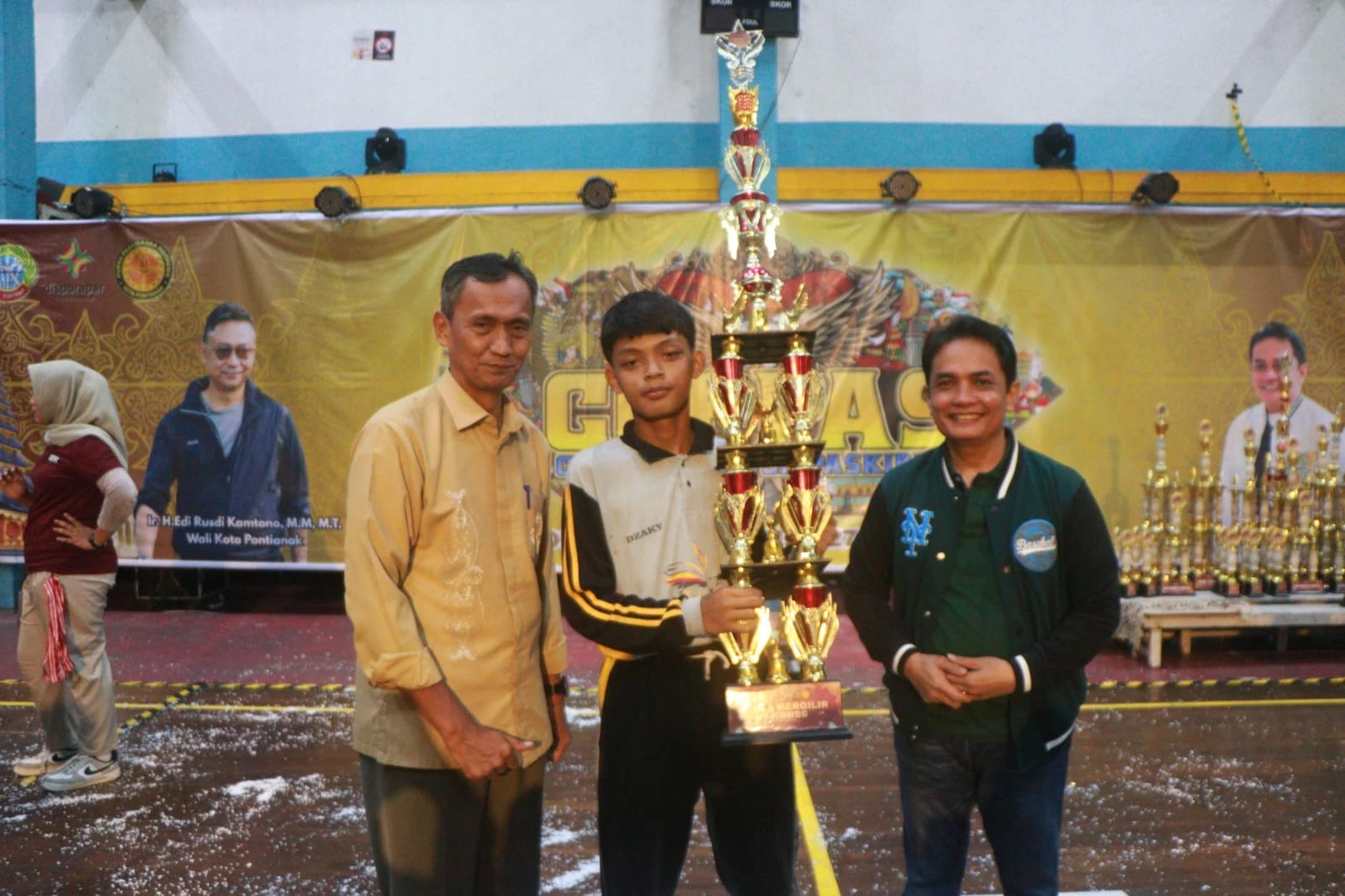 Bentuk Karakter Generasi Muda Lewat Kompetisi Baris-berbaris