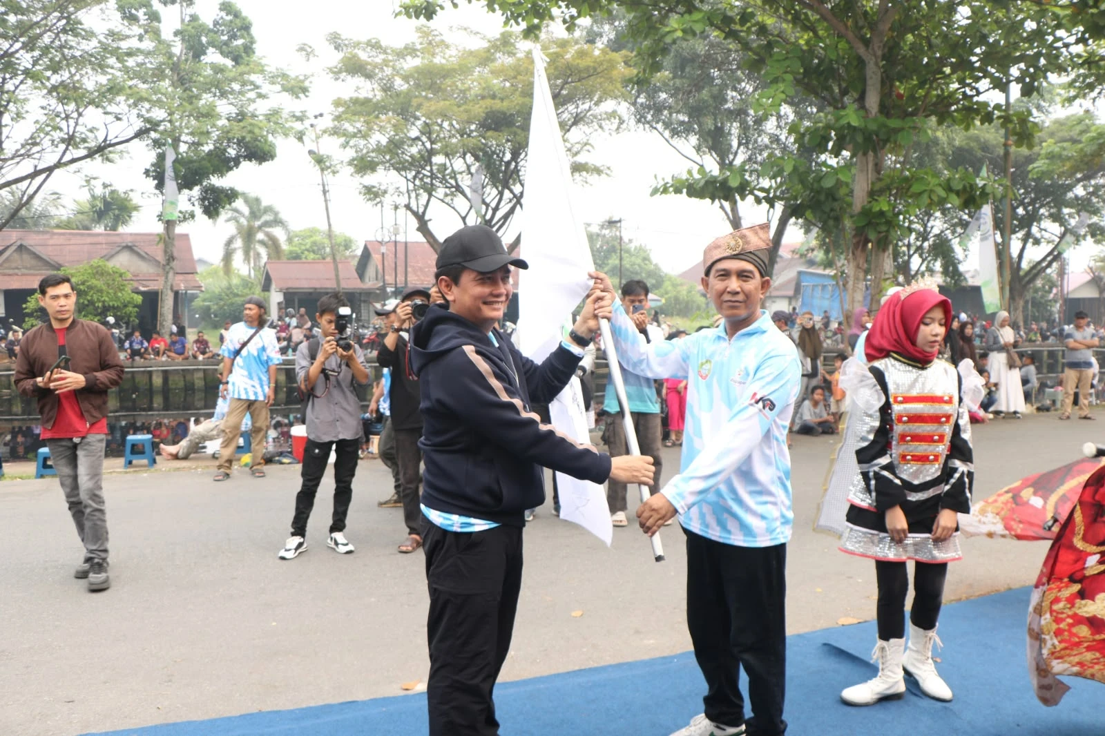 Jaga Silaturahmi Lewat Hobi Mancing di Sungai Jawi