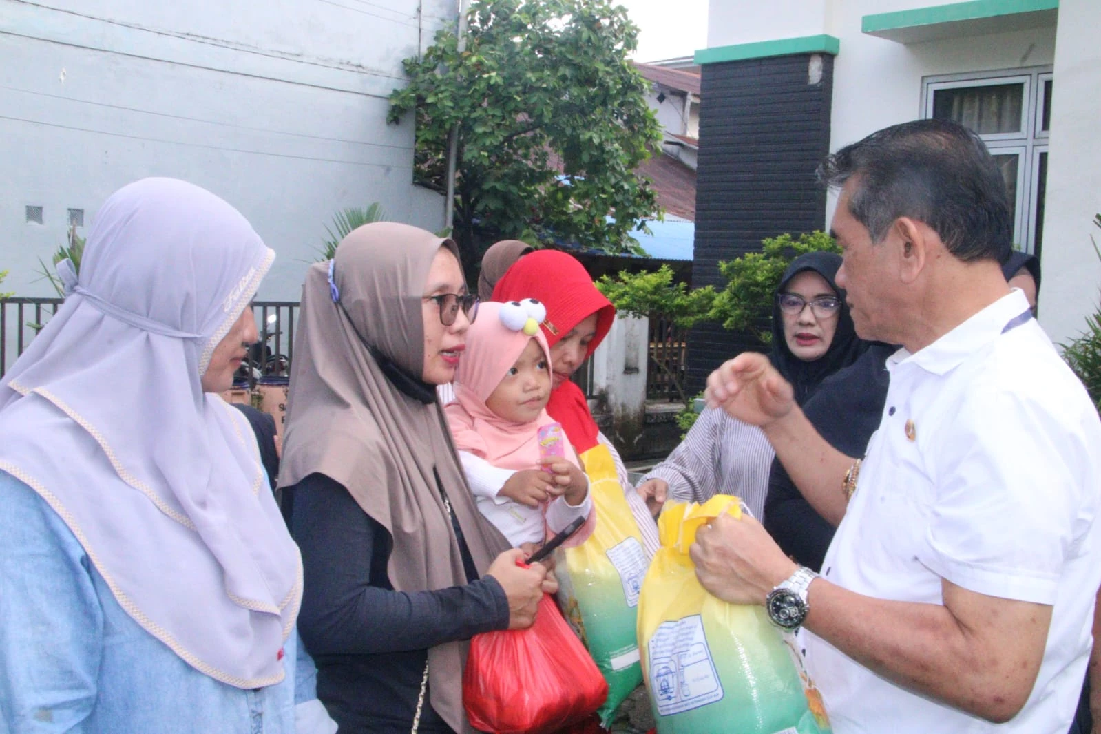 Sufina Ucap Syukur Pemkot Gelar Pasar Murah