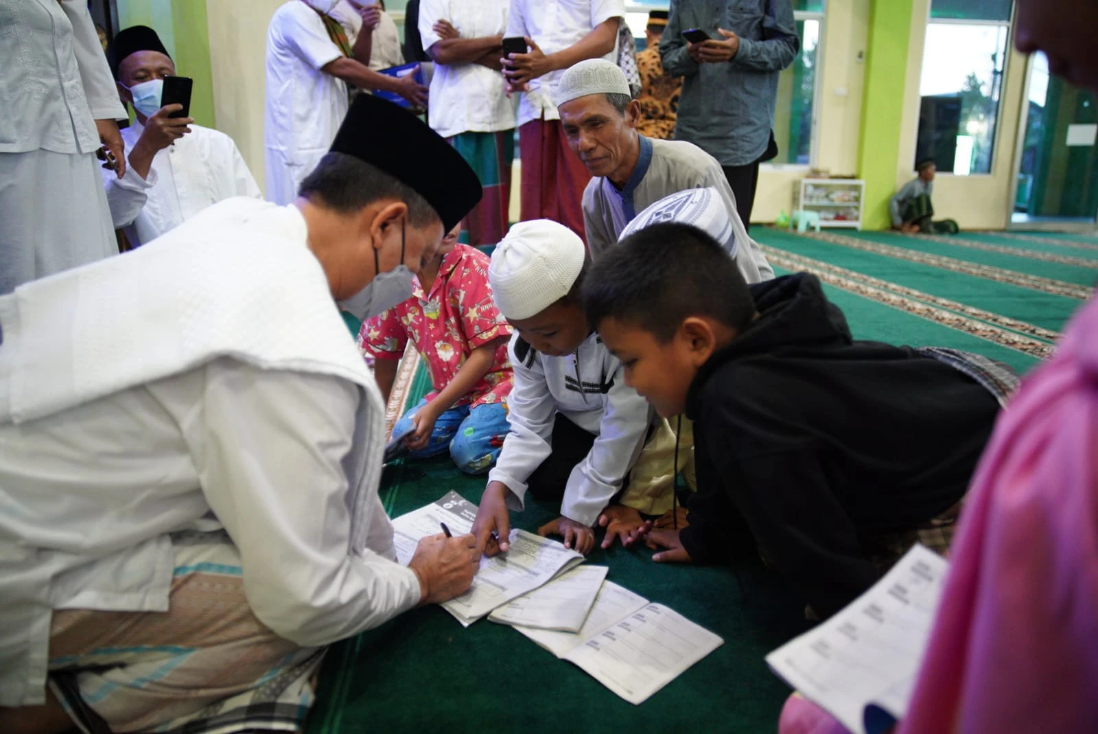 Tebar Kebaikan di Bulan Ramadan