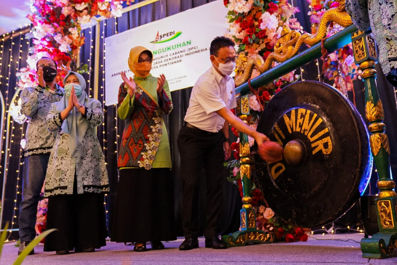 Edi Dorong Jasa Dekorasi Tingkatkan Kompetensi