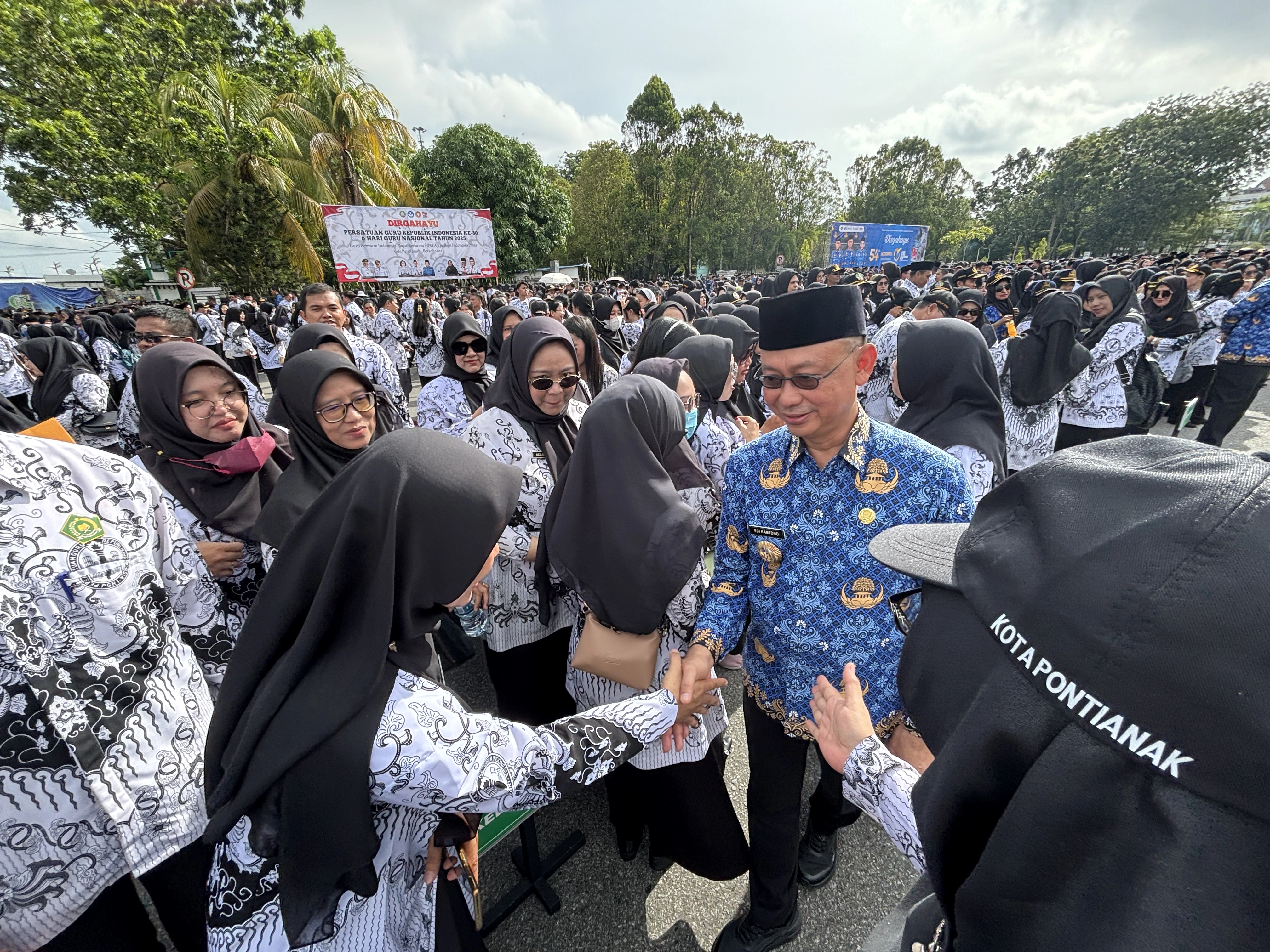 Guru Harus Jaga Citra Positif dan Jadi Tauladan