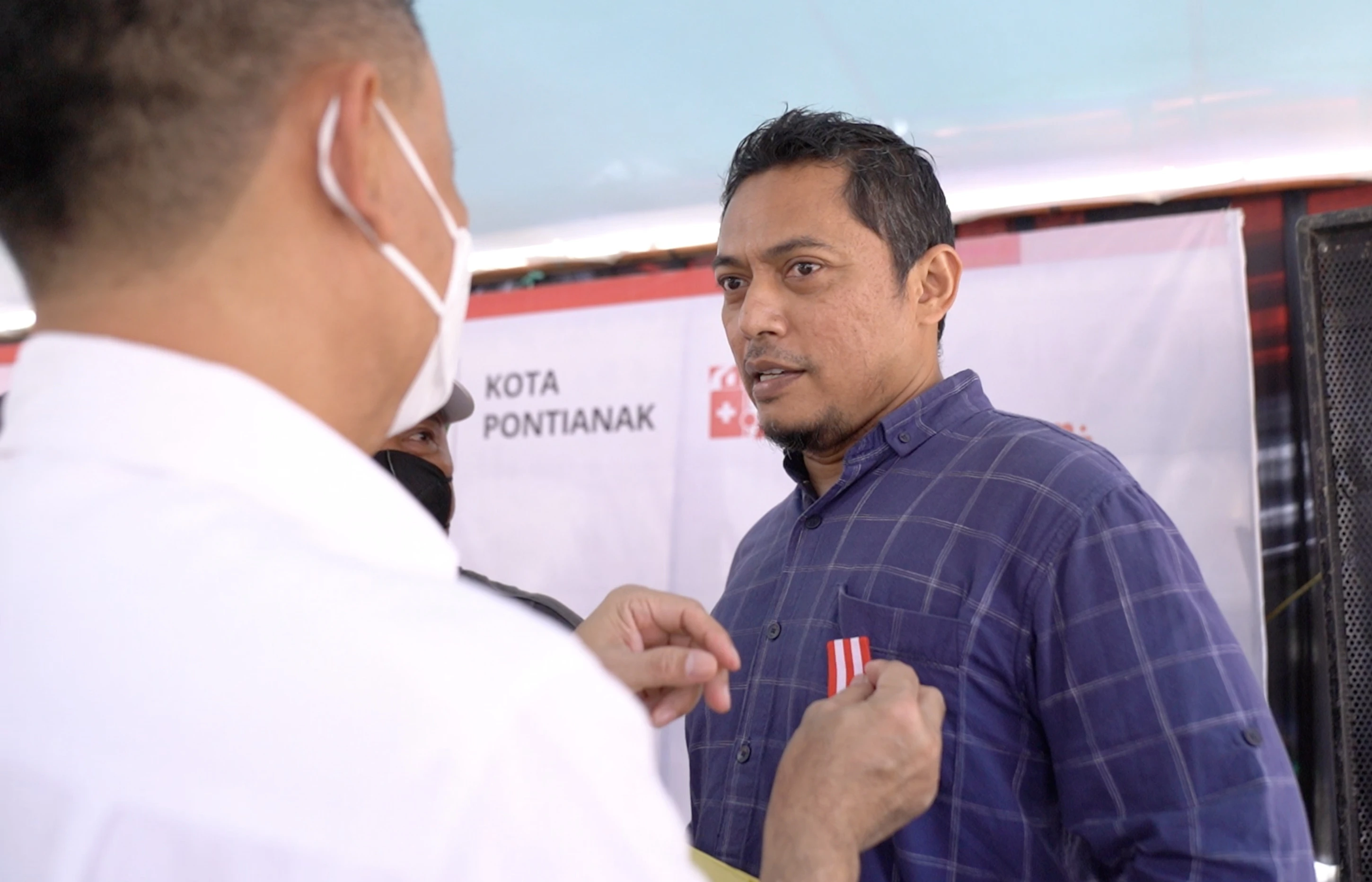 50 Kali Berdonor, Yugo Terima Pin dari Wali Kota