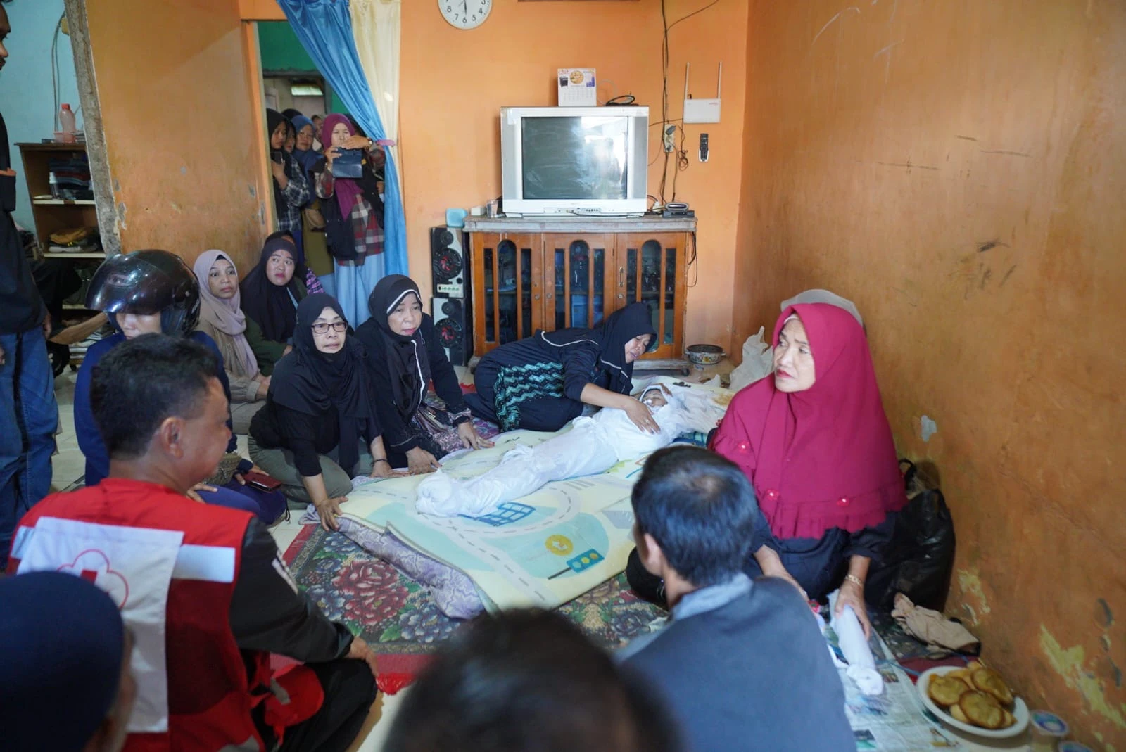 Sampaikan Belasungkawa, Wali Kota Takziah ke Rumah Duka Anak Tenggelam