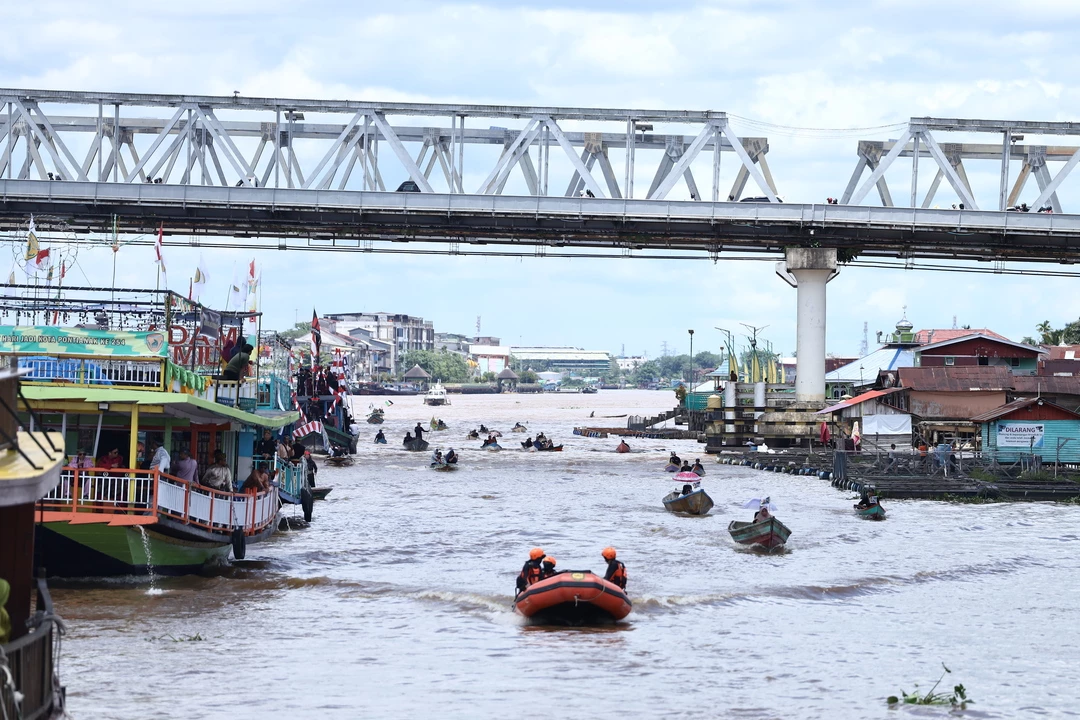 Karnaval Air Momentum Refleksi Hari Jadi, Kenang Asal Muasal Pontianak