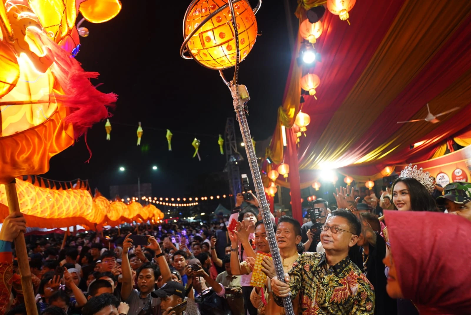 Naga Bersinar Rajut Harmoni Antar Etnis