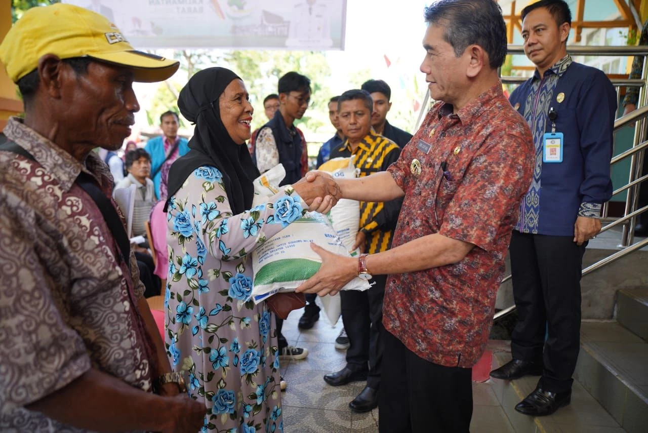 Pemkot Salurkan Bantuan Pangan 21.992 Paket Beras untuk Warga