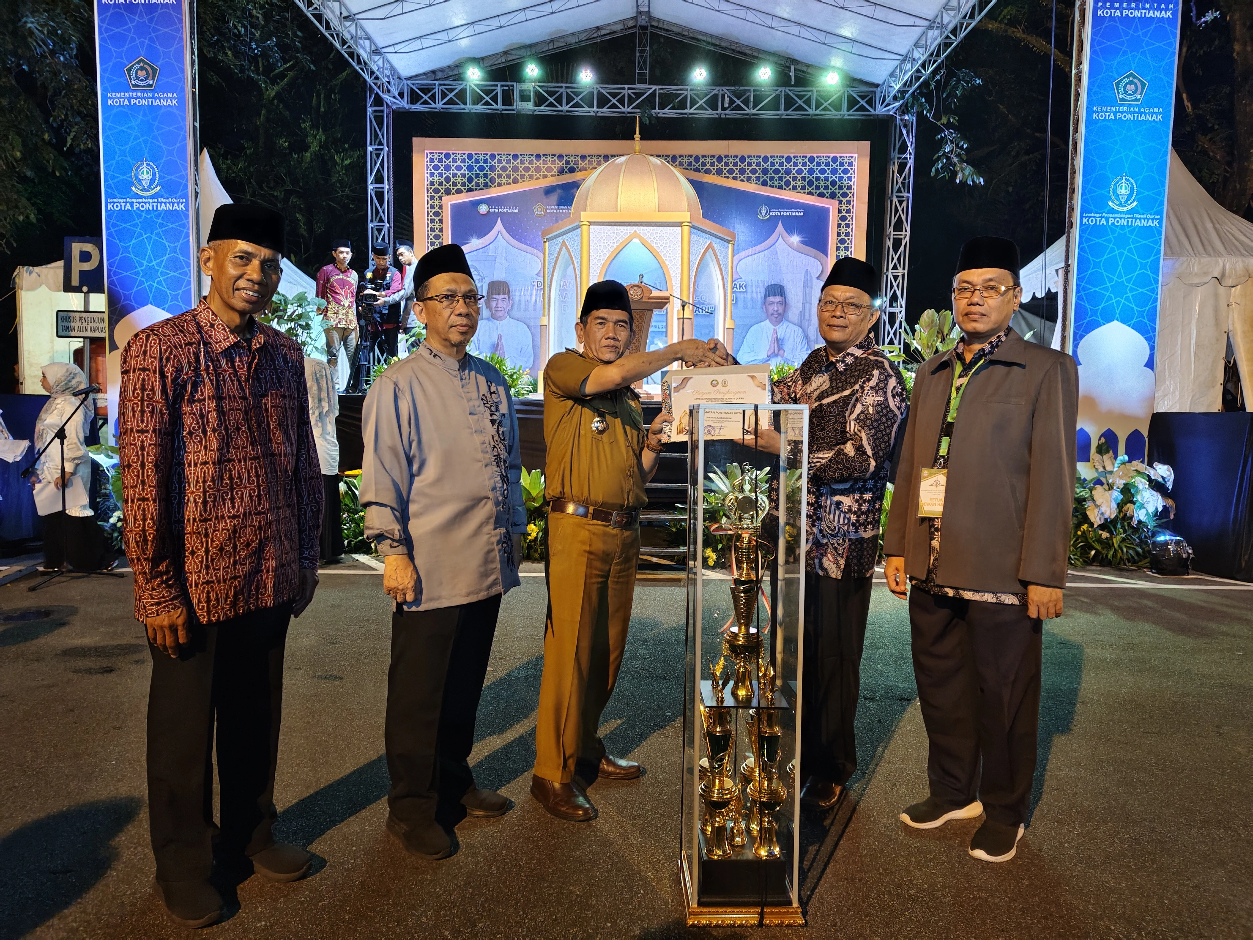 Selamat, Kecamatan Pontianak Kota Sabet Juara Umum MTQ XXXII Tingkat Kota