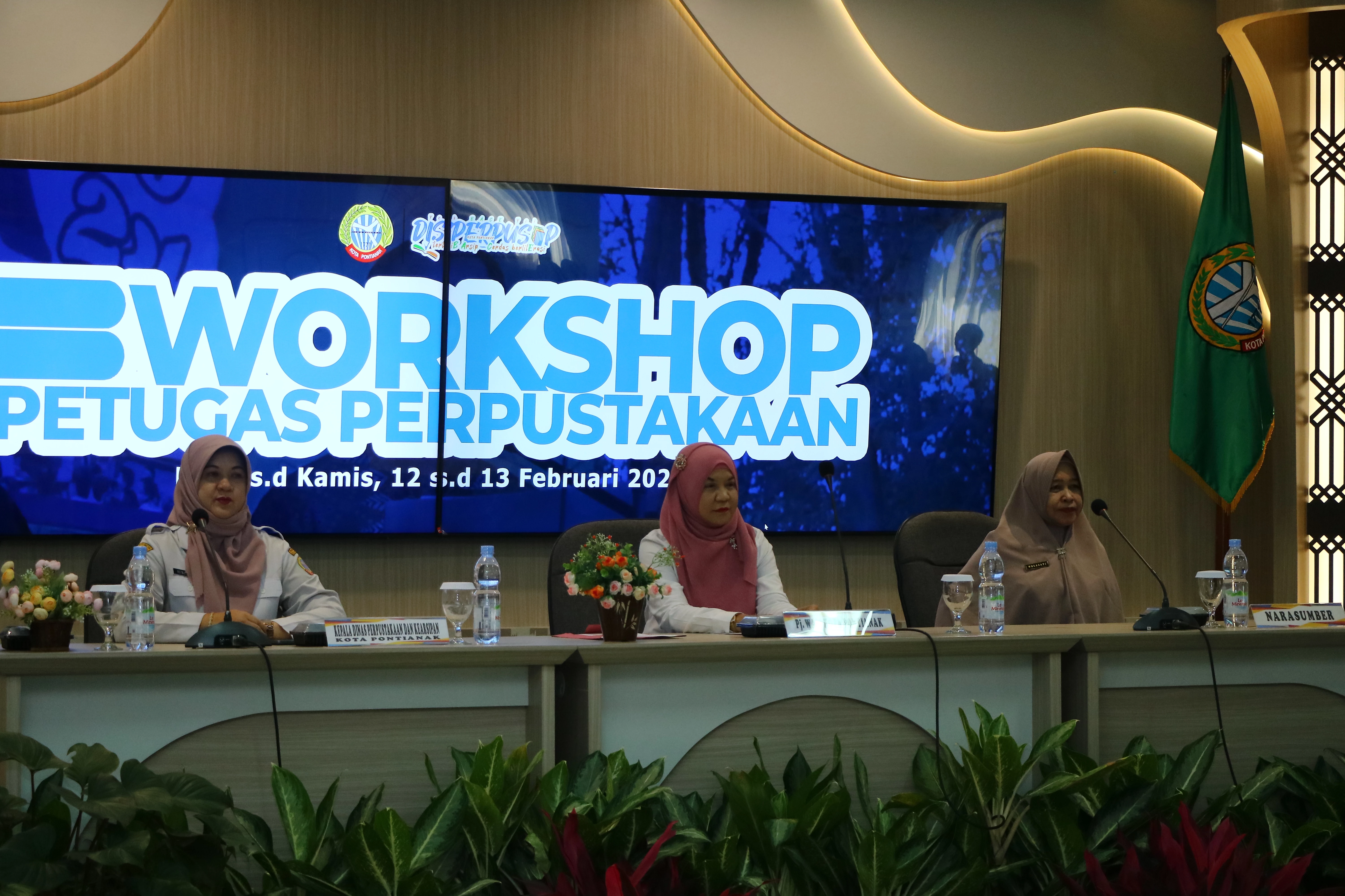 Disperpusip Kota Pontianak Siapkan Petugas Perpustakaan Handal Demi Tingkatkan Pelayanan