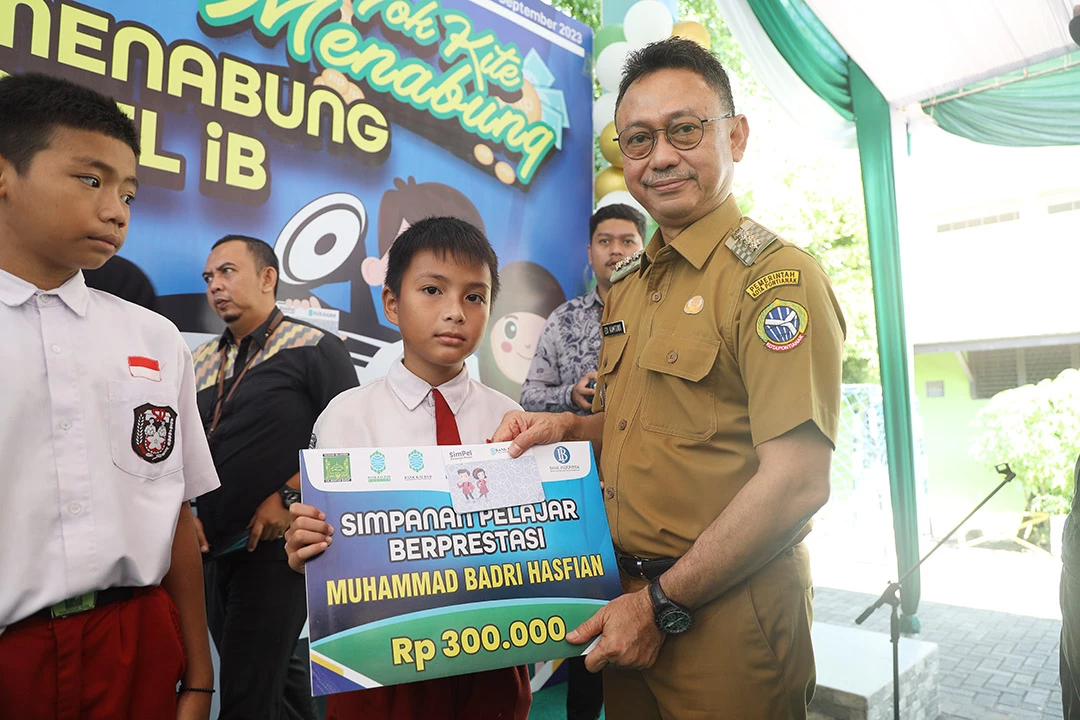 Tanamkan Literasi Inklusi Keuangan Bagi Pelajar